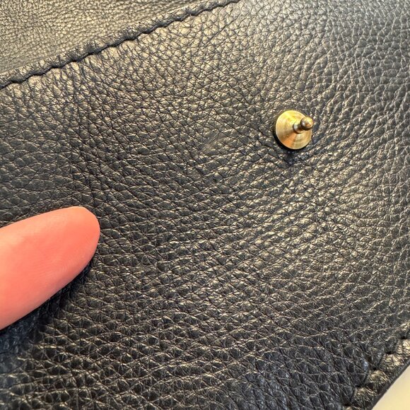 Lindquist Object Faba in Black - Picture 6 of 9